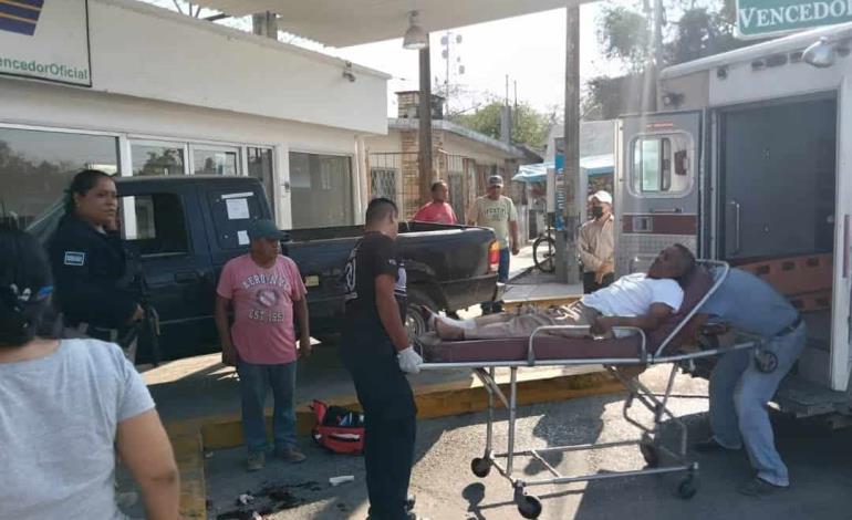 Vehículo sin frenos aplastó motocicleta       