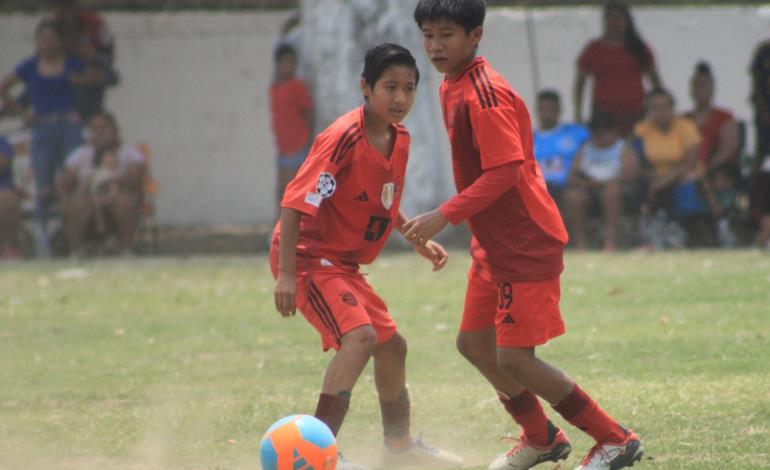 A. Lavado la Huerta vs. Deportivo Sol por el título del futbol infantil B