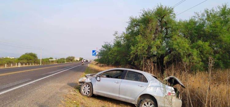 Abandonaron auto volcado Abandonaron auto volcado