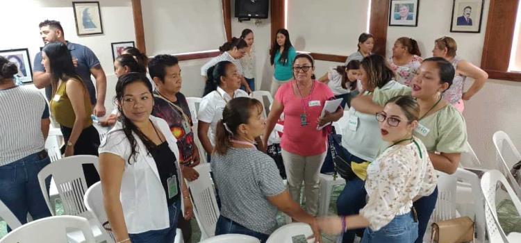 Capacitan a Funcionarios Capacitan a Funcionarios