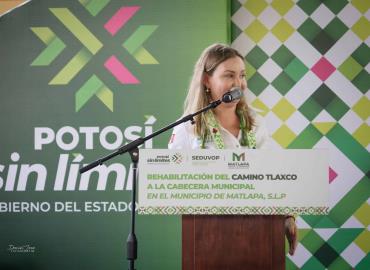 Marichuy continúa gestionando obras para Matlapa 
