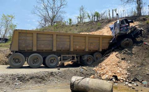 Rampa de emergencia en Apanco sigue inconclusa; camión sin frenos se estrelló
