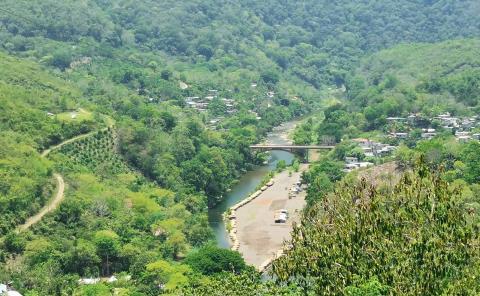 Reportan apagones tras fuertes lluvias en Tamazunchale