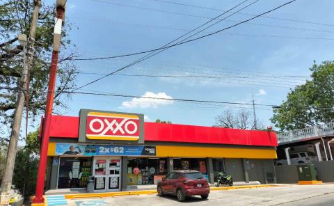ASALTÓ UN OXXO