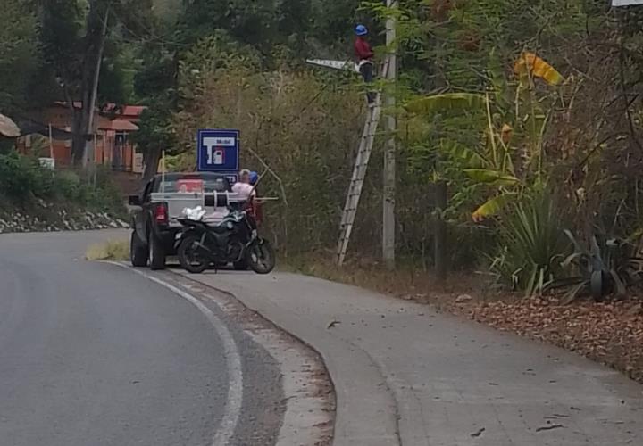 Amplían red de internet en San Martín Chalchicuautla