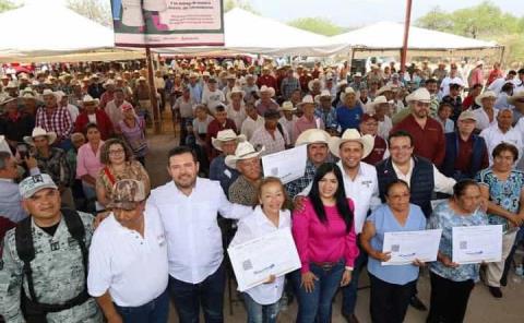 52,400 productores  recibieron fertilizantes 
