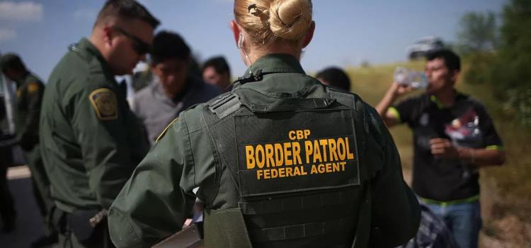 700 deportados de EU en cuatro meses