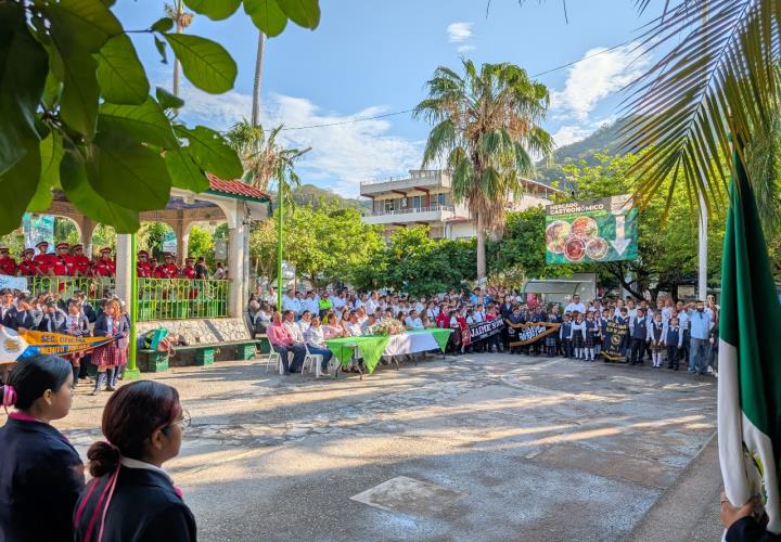 Conmemoran 458 aniversario de fundo legal de Tamazunchale 