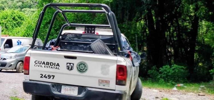 CAMIONETA CAYÓ A UN BARRANCO CAMIONETA CAYÓ A UN BARRANCO