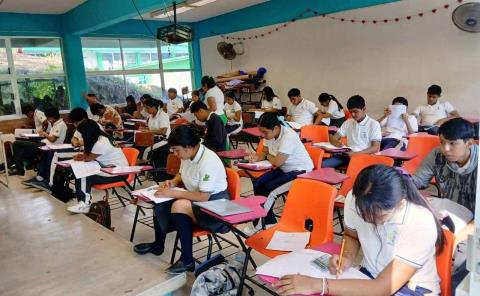 Estudiantes del Cobach 21 presentan examen DOMINA-BACH


