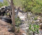 HOMBRE MURIÓ EN VOLCADURA