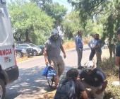Joven motociclista  herido en choque
