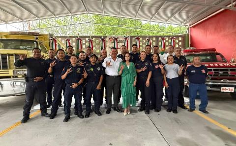 Inauguraron techado
en base de bomberos
