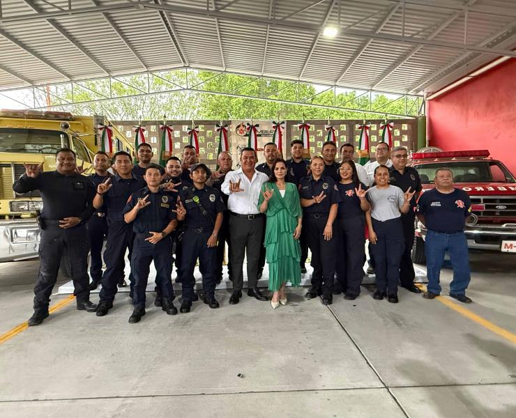 Inauguraron techado
en base de bomberos
