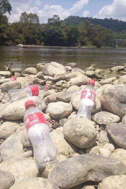Dejan los parajes con mucha basura 
