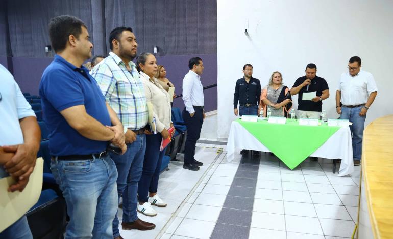 Arnulfo encabezó sesión ordinaria 