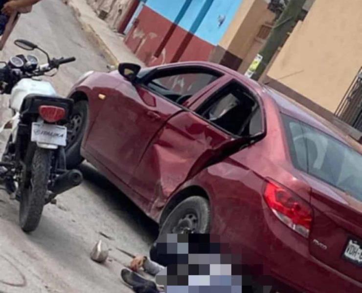 Colisionó contra  una profesora
