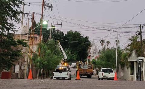 Fallas eléctricas en diversas colonias 
