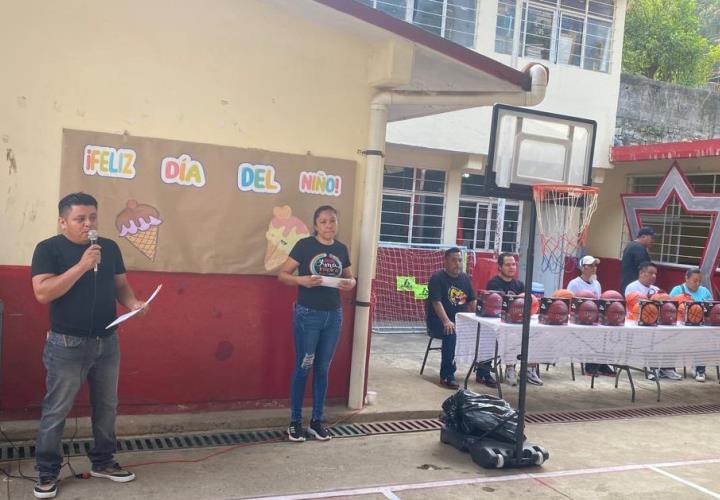 Primaria José Ma. Morelos de Aguazarca fomenta el deporte