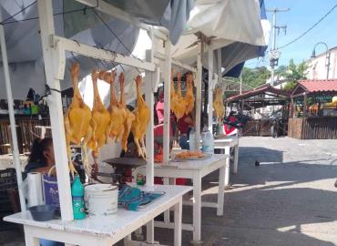 Sube el precio de la carne de pollo en San Martín Chalchicuautla