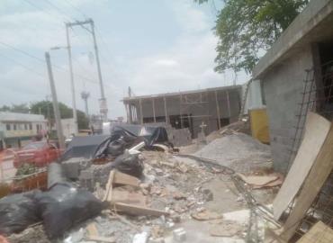 "Suspendieron" obra de OXXO