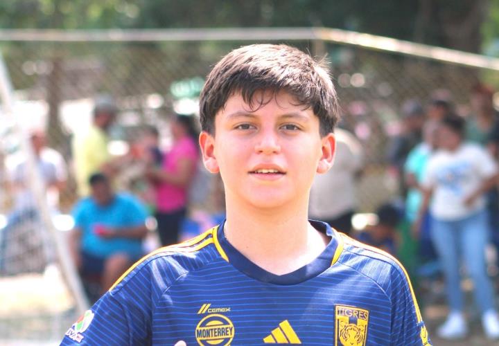 Practiquen algún deporte, es muy sano: Santiago Jair Acuña