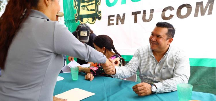 Autoridades municipales visitaron ejido El Coyote Autoridades municipales visitaron ejido El Coyote