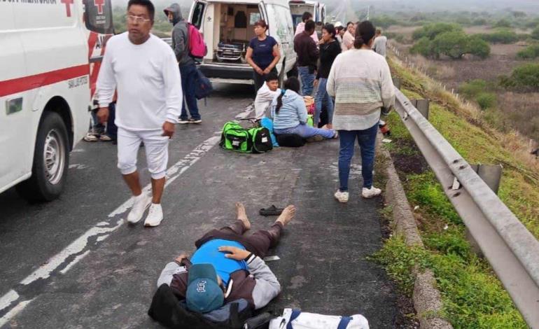 5 MUERTOS Y 31 HERIDOS 