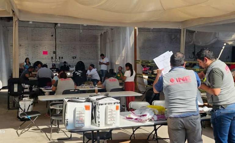 Continúa el conteo de votos electorales