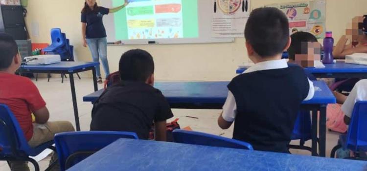 IMPARTIERON TALLER  SOBRE EL RECICLAJE
