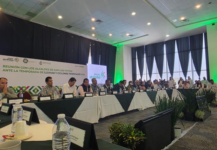 Presente alcalde en reunión estatal 