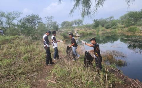 Actividades ecológicas  en El Charco Azul
