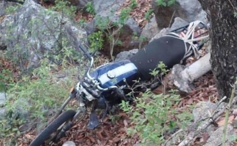 MOTOCICLISTA AL BARRANCO