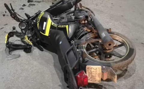 Herido al derrapar otro motociclista         
