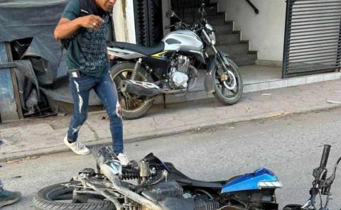 LESIONADOS 2 MOTOCICLISTAS       

