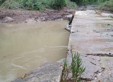 Urge reparación de puente Vado
