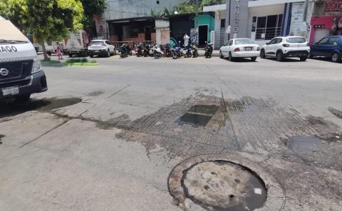 Piden drenar escurrimiento de aguas pestilentes