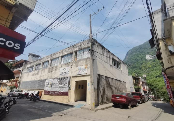 Saturado el servicio de expedición de actas
