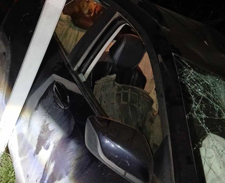 Volcó automóvil en carretera 70
