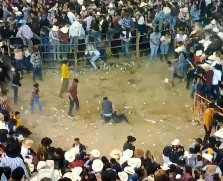 JARIPEOS SON SANGRIENTOS 
