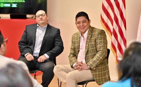 Gallardo envió una misión oficial a EUA

