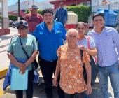 Entregó el alcalde láminas y tinacos