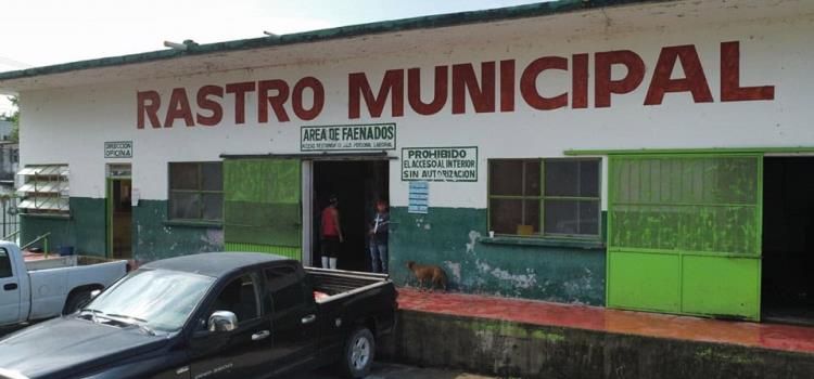 Rastro Municipal contamina el río Rastro Municipal contamina el río