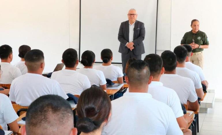 Rigor y compromiso  en formación policial