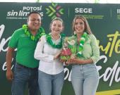 Senadora y alcaldesa unen esfuerzos por las infancias de Matlapa