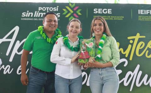 Senadora y alcaldesa unen esfuerzos por las infancias de Matlapa