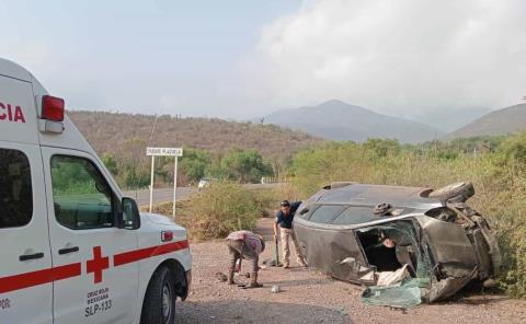 CONTADOR HERIDO EN VOLCADURA
