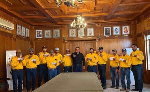 AUR entregó recursos a la Brigada Red Fox
