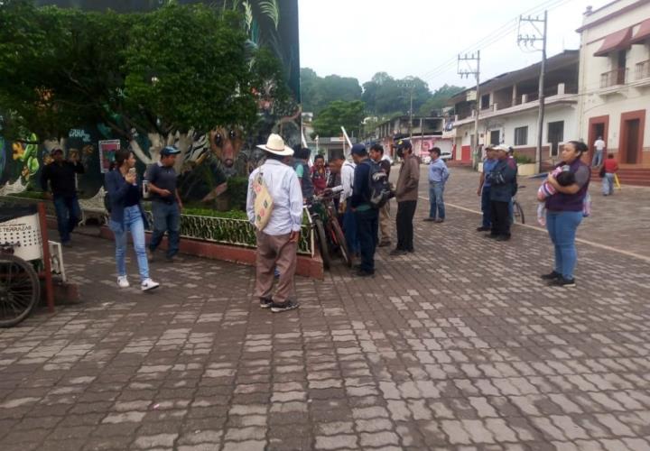 Molestia en comunidades rurales por atraso en arranque de obras
