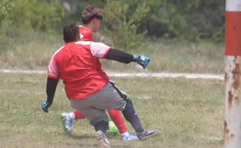 Enlaces Huastecos-BC versus la Morelos estelar del torneo Adolescente Huasteco
